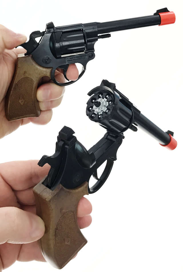 Deputy Sheriff Double Holster 8 Shot Ring Cap Gun Set