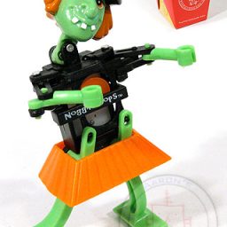 Cackle the Witch Noggin Bop Wind Up